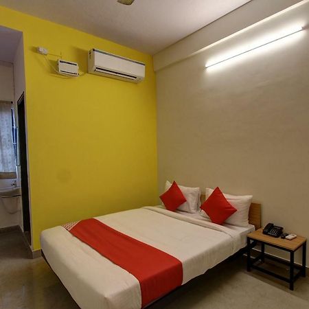 Oyo Flagship 36650 Tristar Inn Коимбатур Номер фото